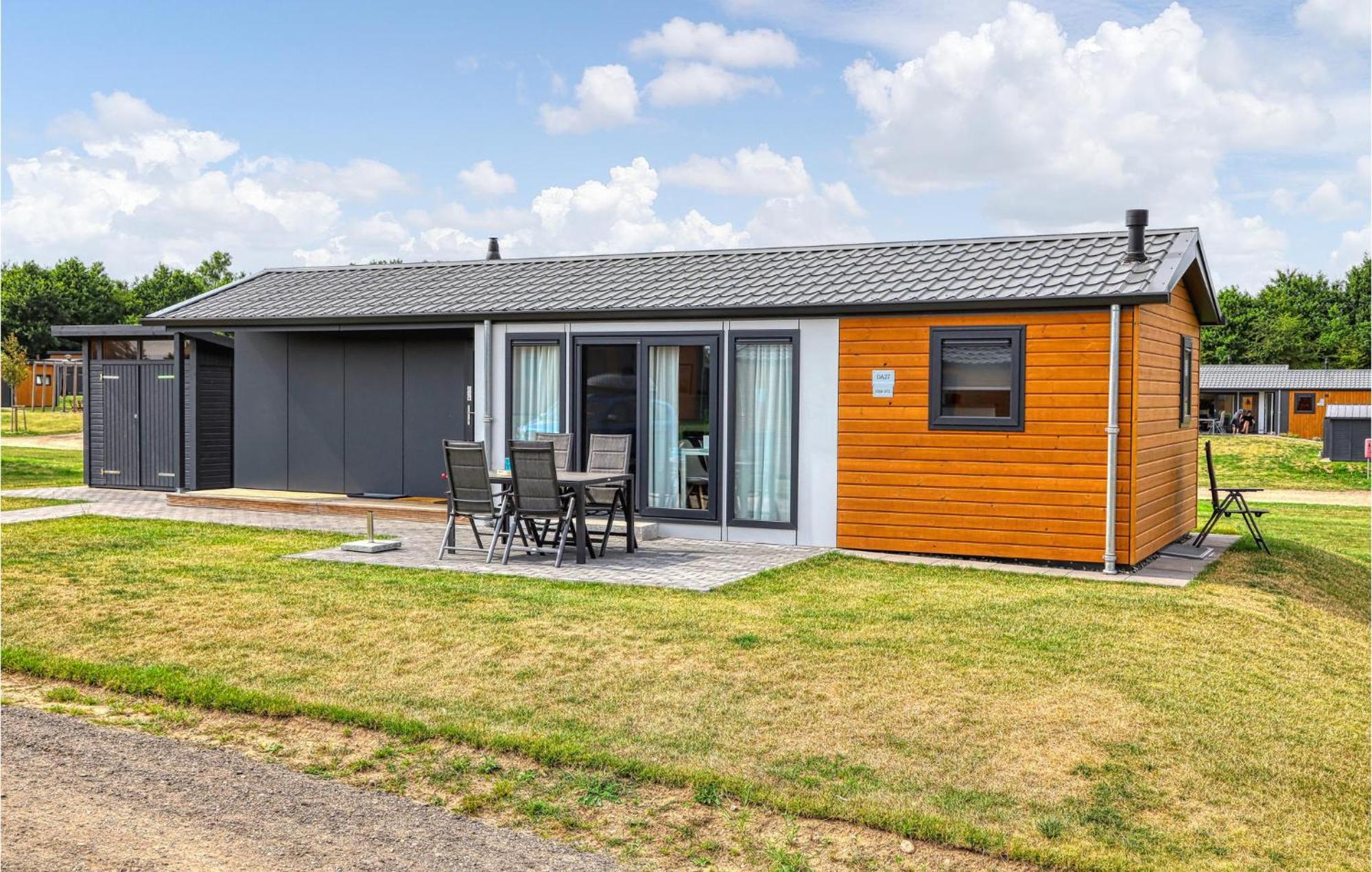 Lovely Home In Suesel With House A Panoramic View Susel Exteriér fotografie